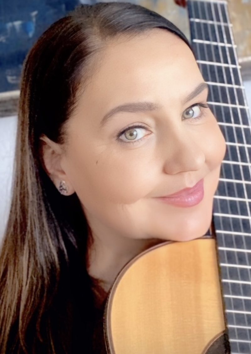 Simonne Draper et « Finesca II » : quand la guitare classique rencontre la modernité