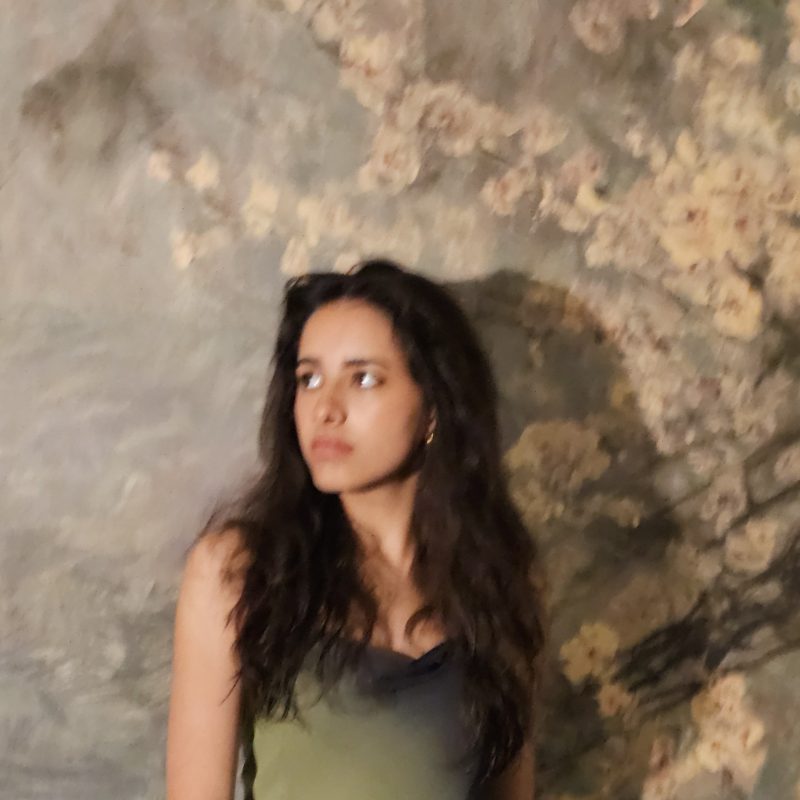 Sabrina Nejmah face aux trolls, une pop lucide avec son titre « I Can&rsquo;t Love You »