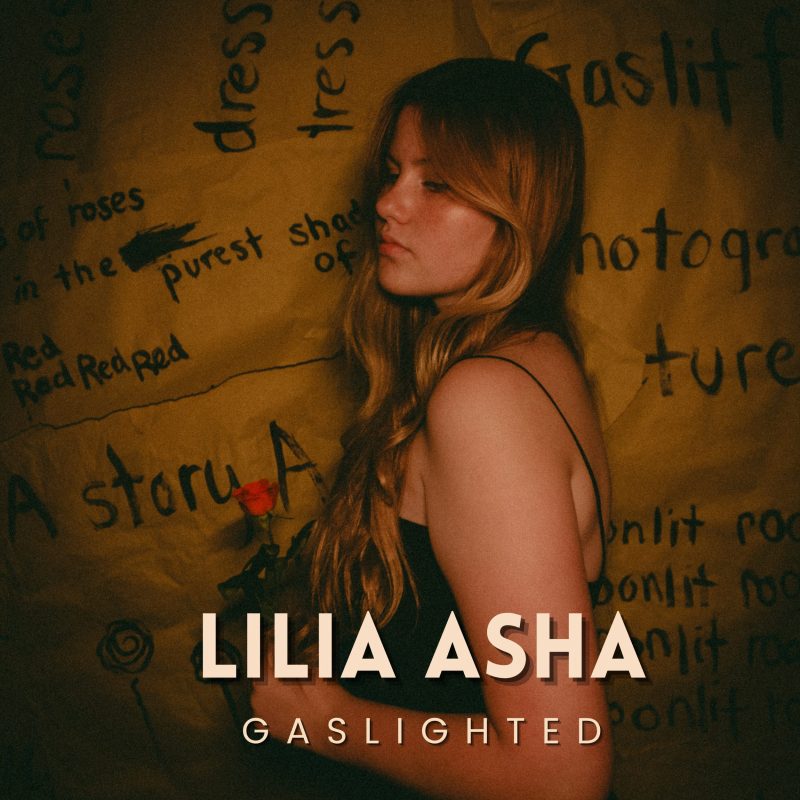 Lilia Asha : La maturité foudroyante de « Gaslighted »