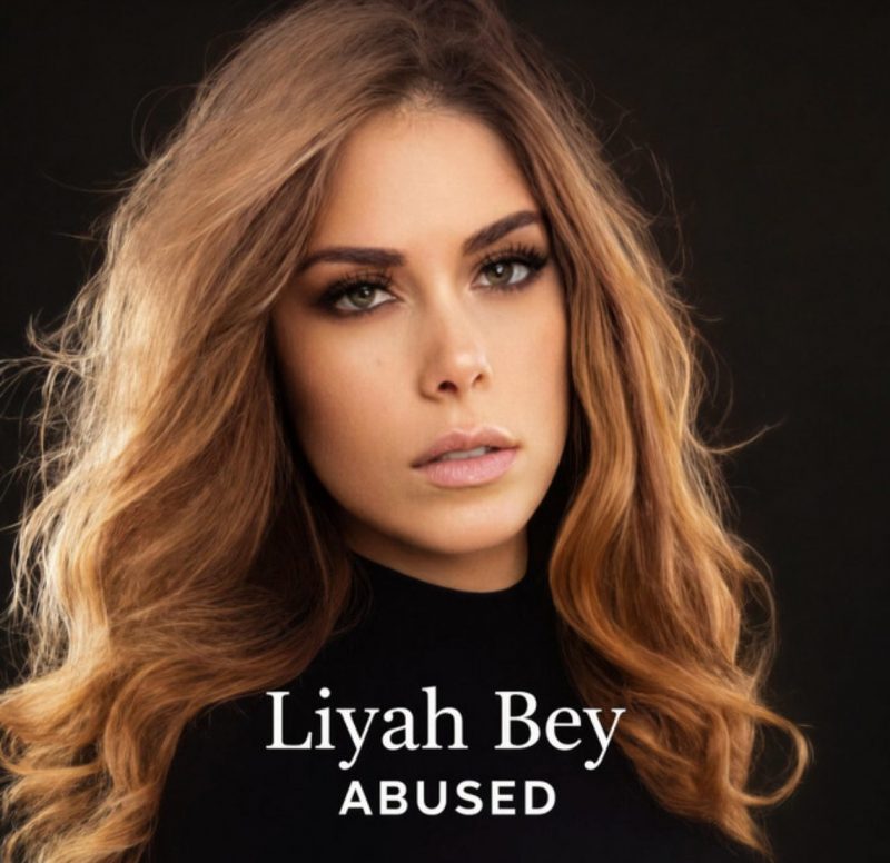 Liyah Bey : Le cri nécessaire du silence avec « Abused « 