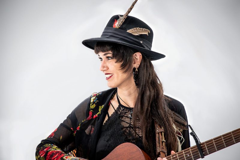 Maya Lumen : L&rsquo;errance féline de « Maynard’s Song »