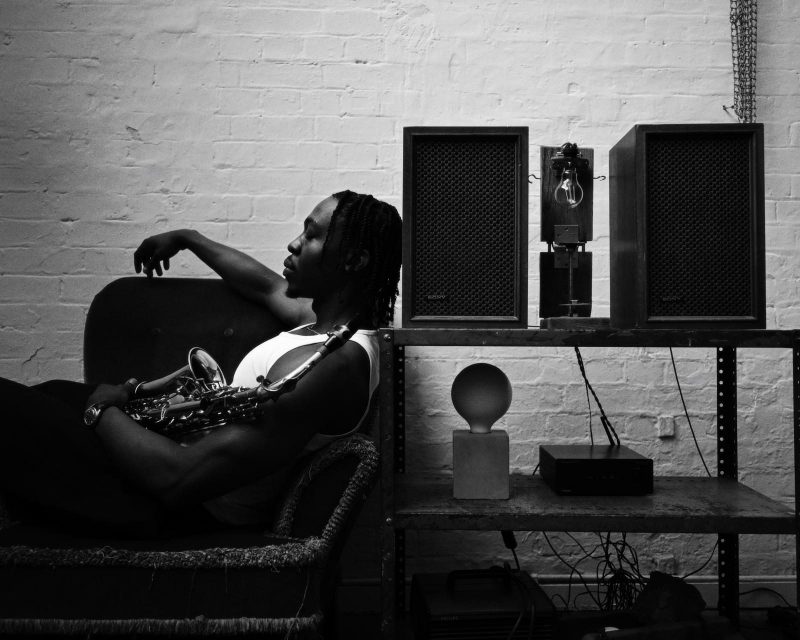 Gbogboade : L&rsquo;art de l&rsquo;abandon dans « Rendezvous »