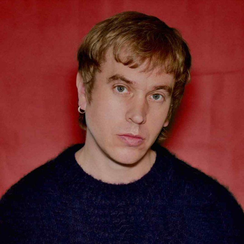 « My Lover Threw Me Under A Bus » de Leaone : quand l&rsquo;isolement sublime la trahison
