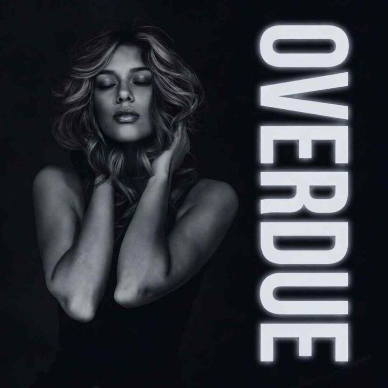 Still Bella livre ses fêlures avec « Overdue »